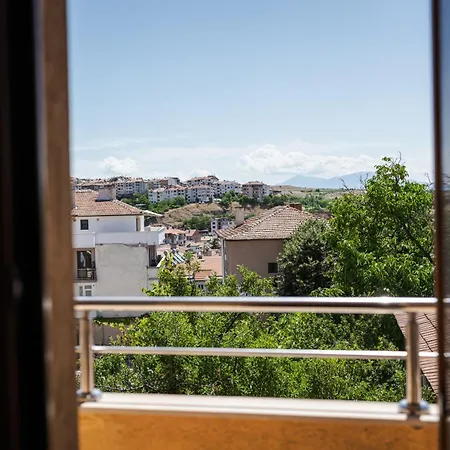 семеен свети георги Hotel Sandanski