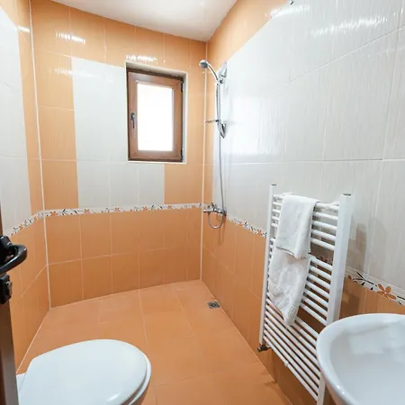 семеен свети георги Hotel Sandanski