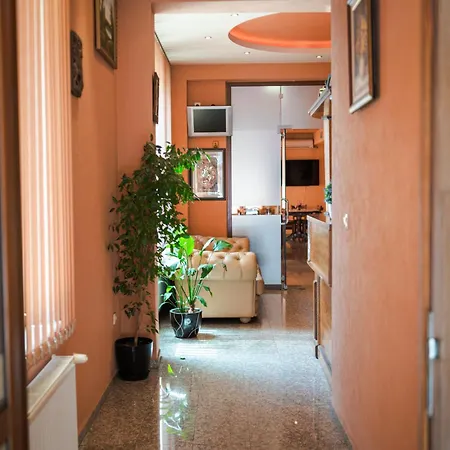 Hotel семеен свети георги 3*