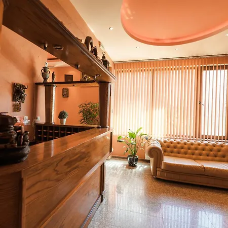 семеен свети георги Hotel Sandanski