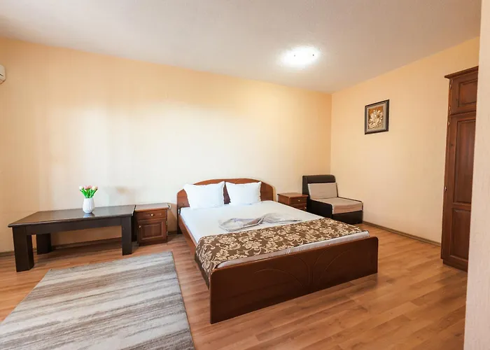 семеен свети георги Hotel 3*