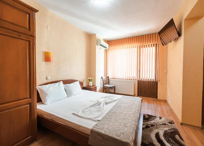 семеен свети георги 3* Sandanski