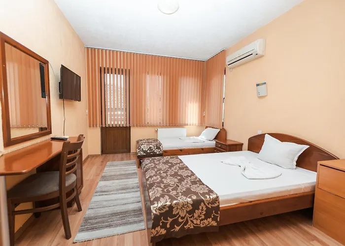 Hotel семеен свети георги 3*
